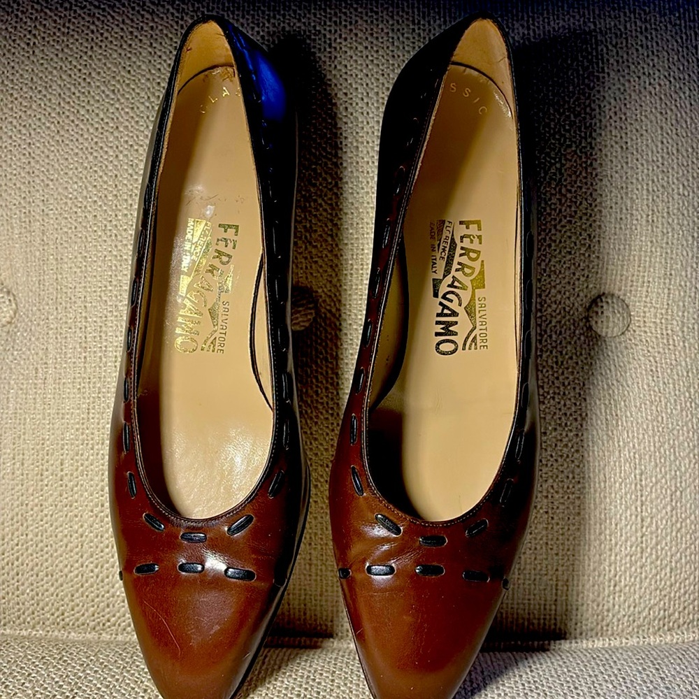 Salvatore Ferragamo pumps size 9